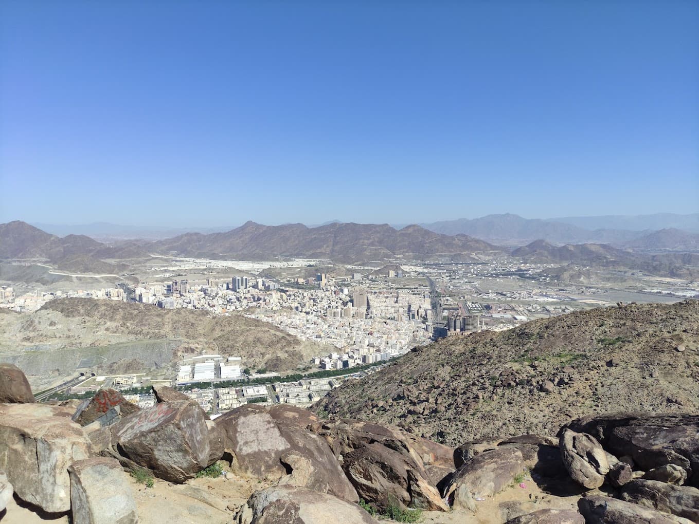جولة في معالم مكة المكرمة - تشمل جبل وغار ثور وجبل النور