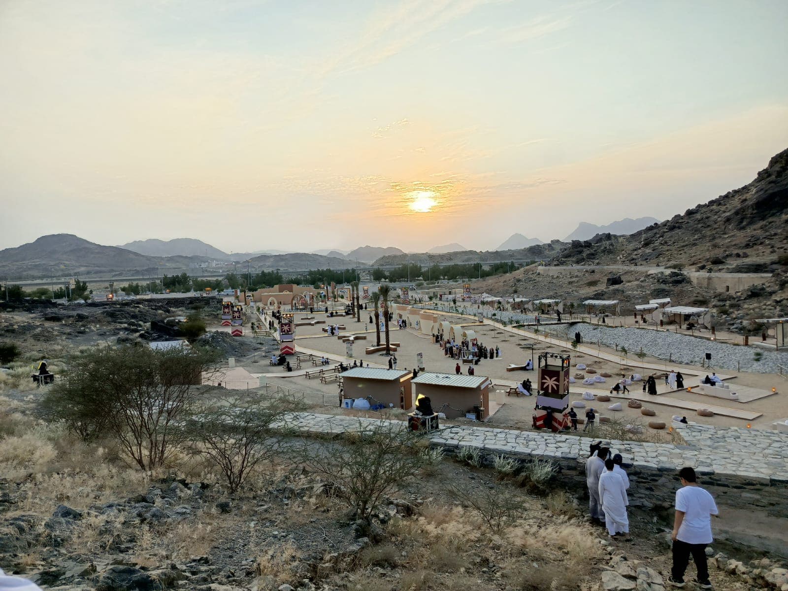 جولة في معالم مكة المكرمة - تشمل جبل وغار ثور وجبل النور